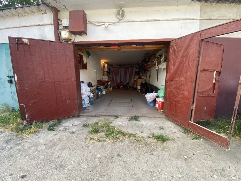 Продаж гаража із приватизованою землею VS ID: 39049