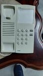 Telefone de teclas de cor creme