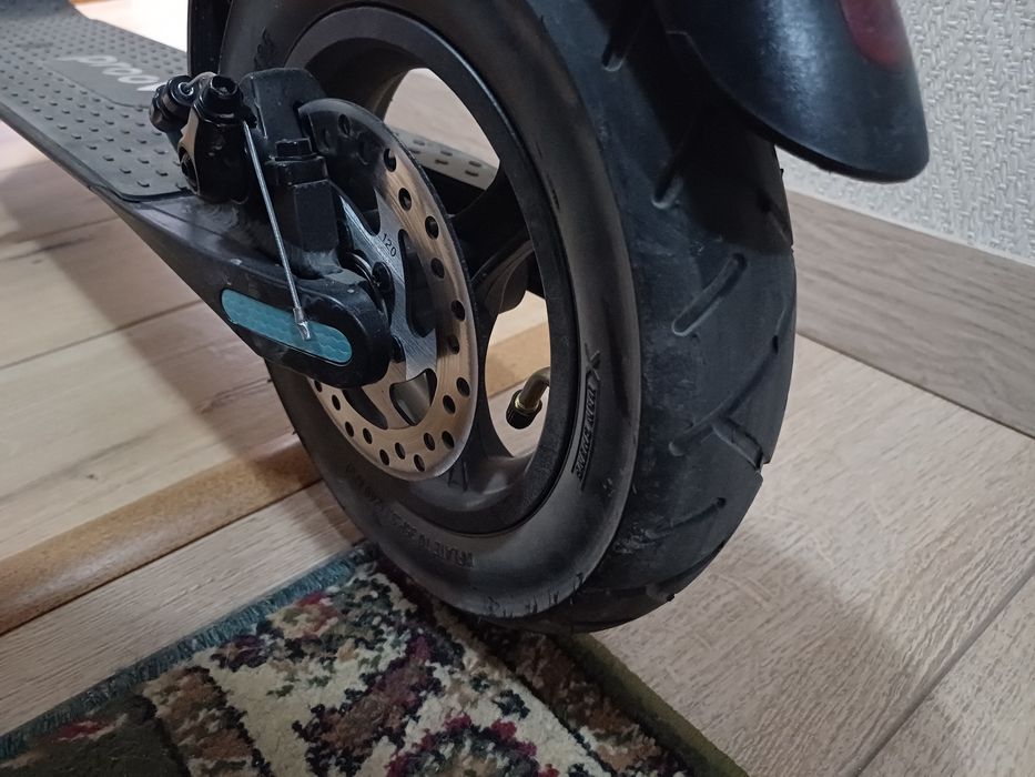 Електросамокат Proove