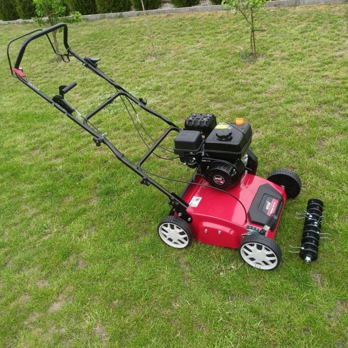 Wynajmę wertykulator-aerator spalinowy MTD