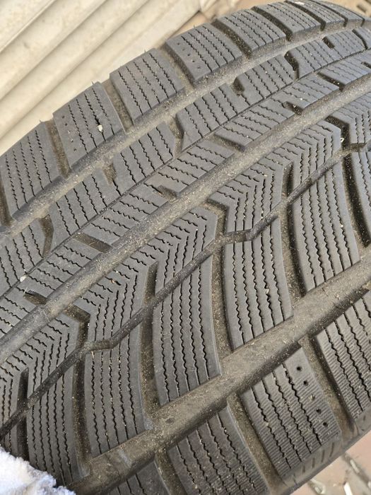 Продам диски в комплекті з зимовою  гумою на X5  G05, G06