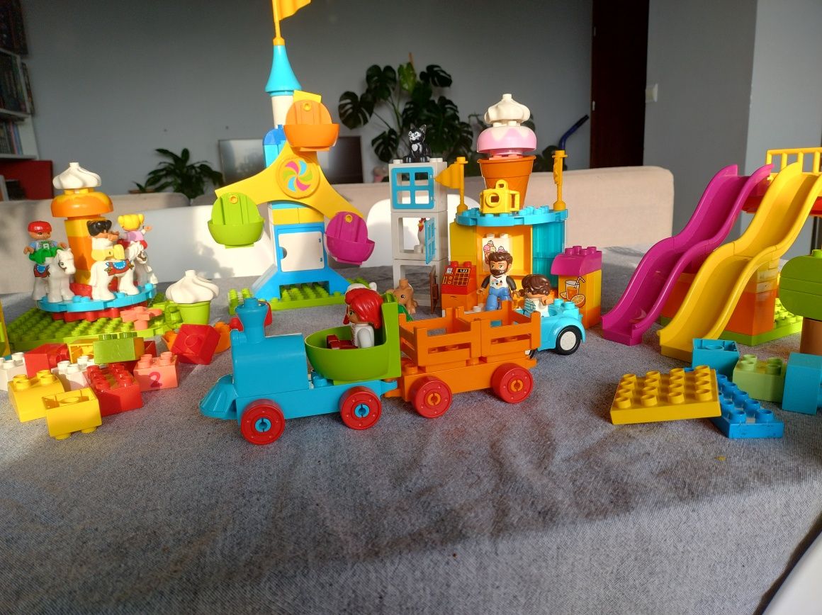 LEGO Duplo wesołe miasteczko zwierzęta zestaw