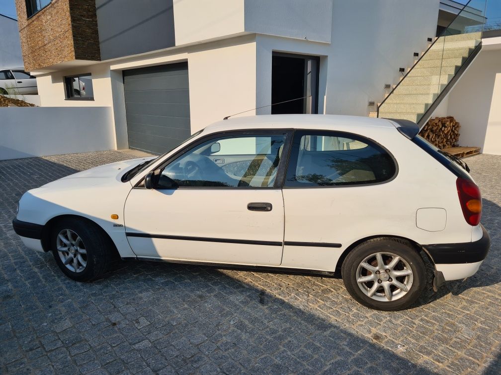 Toyota Corolla Starvan E11 2.0D