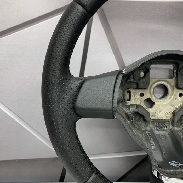 Перетягнутий руль до VW Tiguan Touran Polo Golf Caddy на обмін
