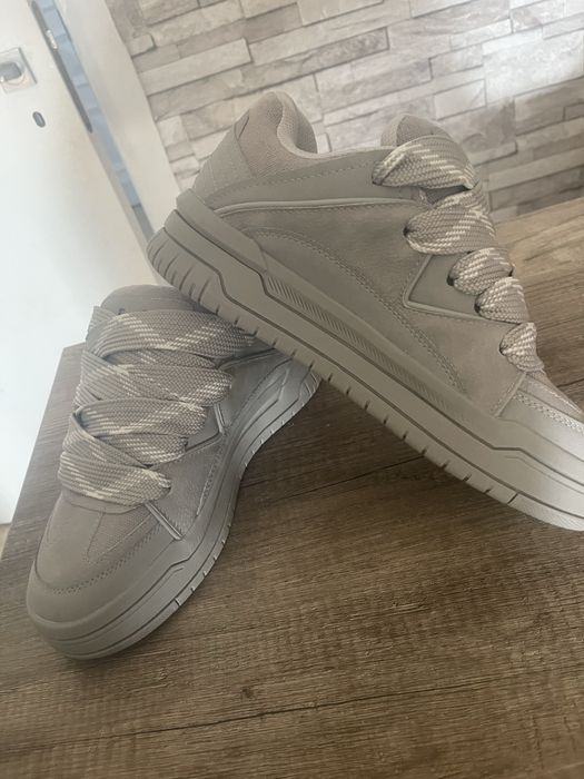 sapatos de bershka novos