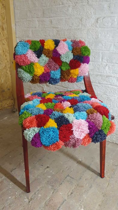 stare krzesło "skoczek" w oryginalnym wydaniu