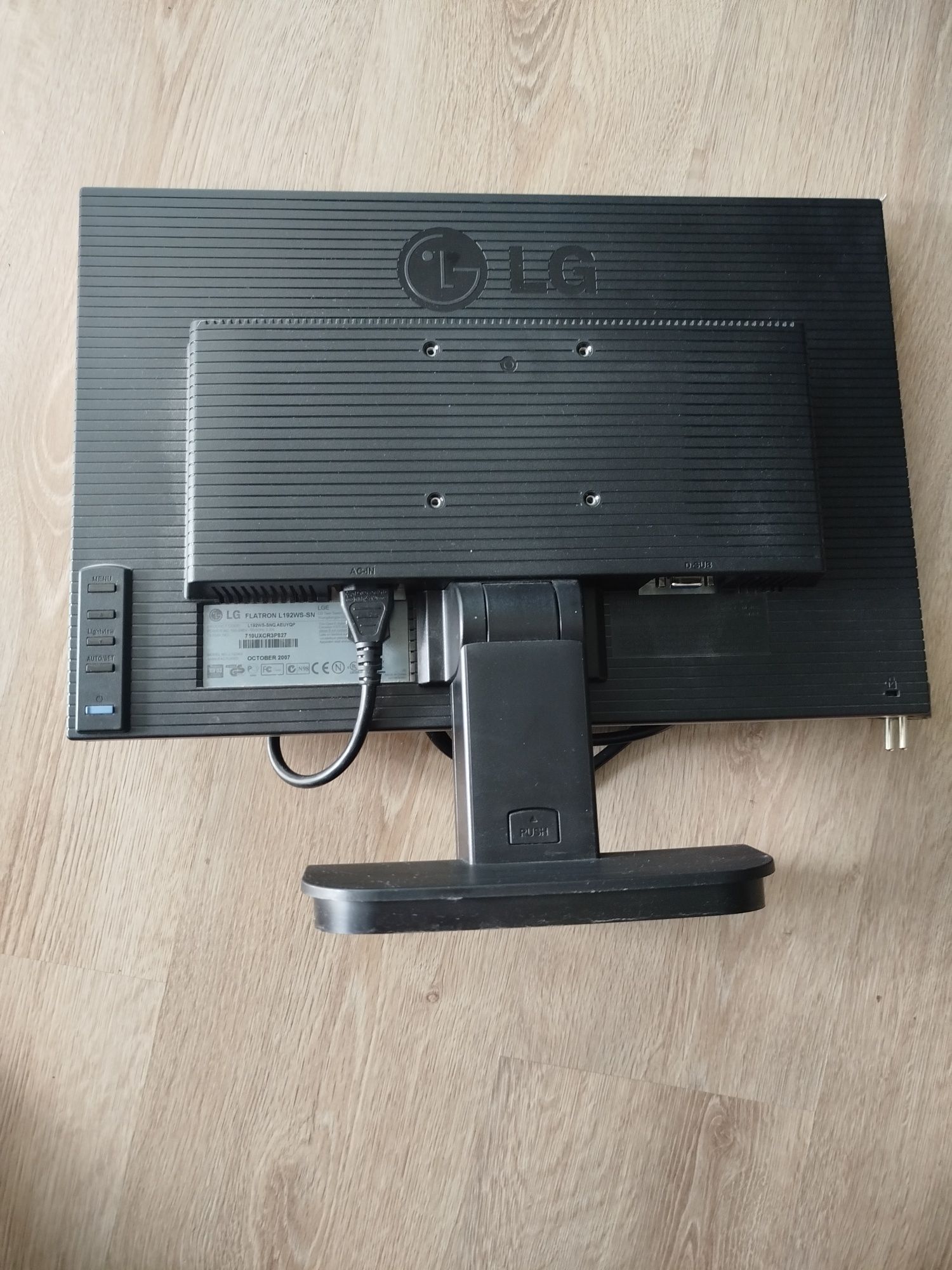 LG monitor komputerowy
