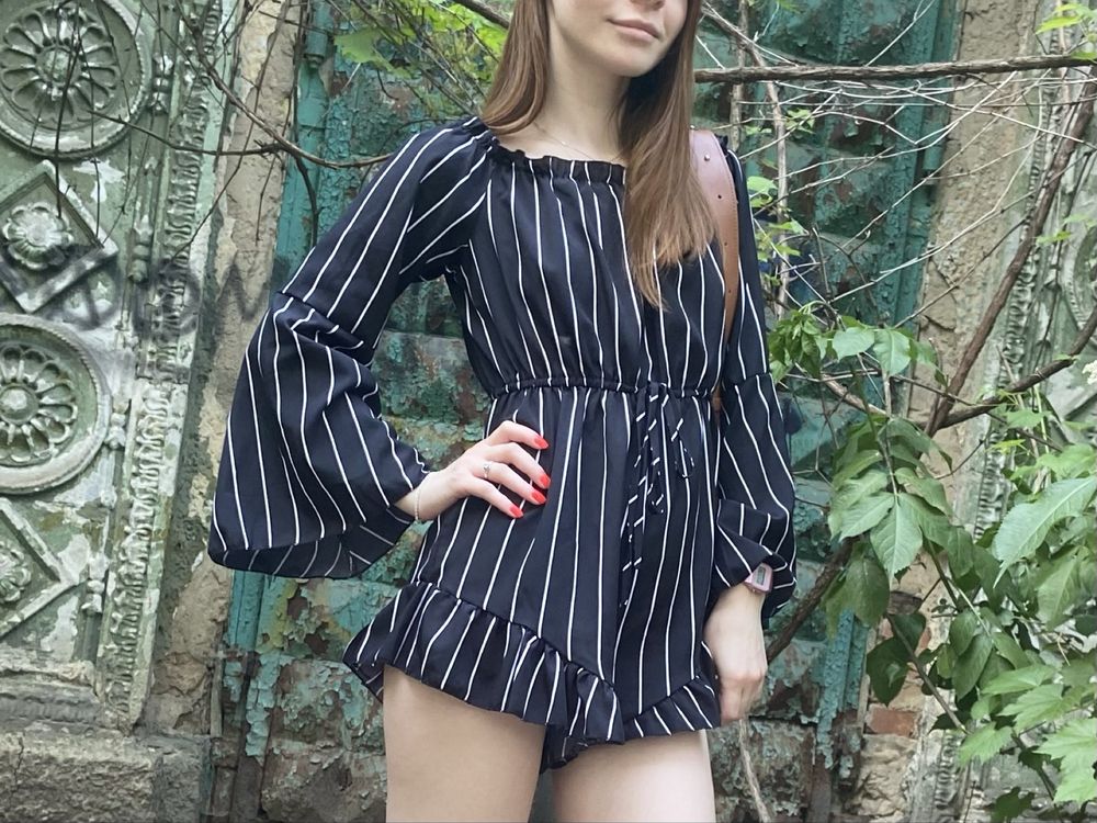 Жіночий літній комбінезон