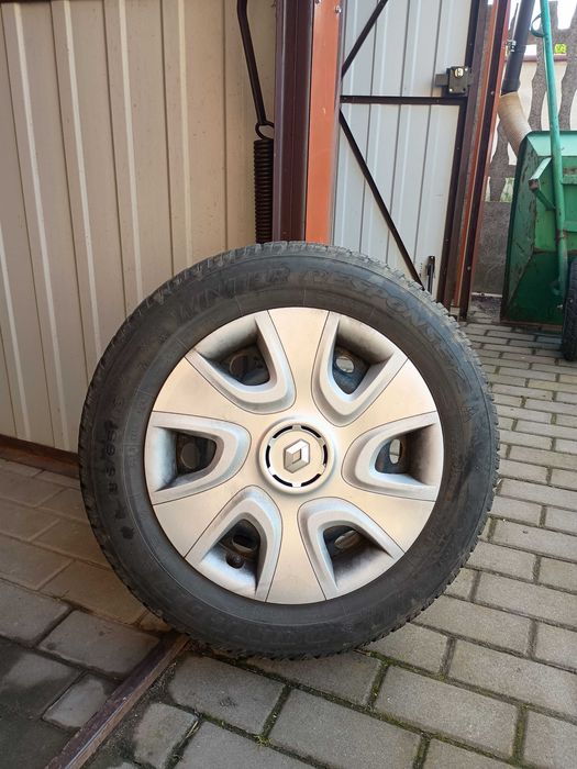 4 koła zimowe 185/65/15 z  renault Clio