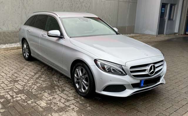 Mercedes c220 Avantgarde BluTec 2015