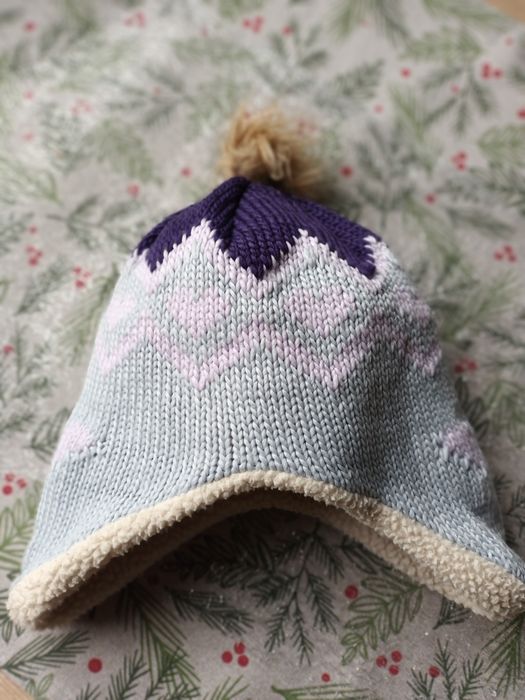 H&M bardzo ciepła czapka z "nausznikami"