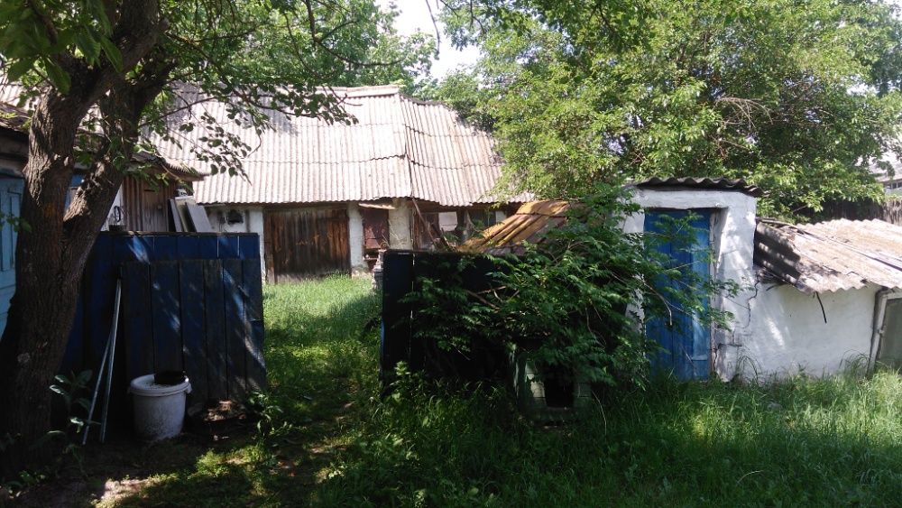 Продам будинок в центрі села Жукин, 35 км від Києва