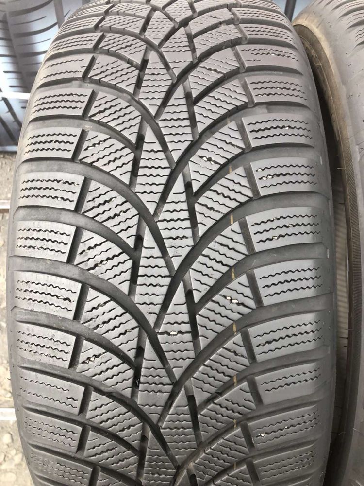 Шини 215/55 R17 пара Toyo 2024p зима 7мм