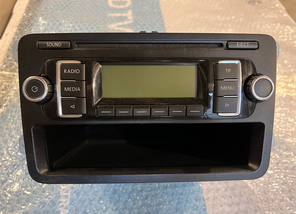 Магнітола Фольксваген (оригінальна)