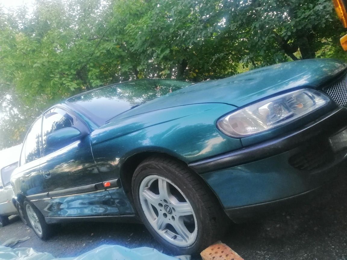 Opel Omega V6 3.0