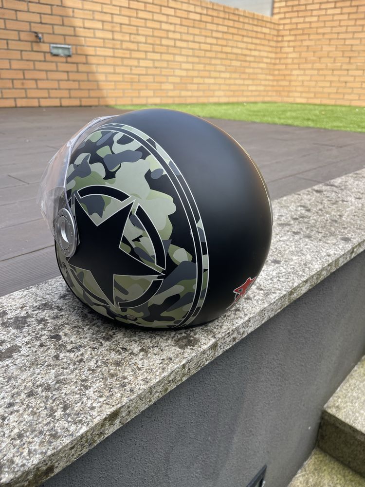 Vendo ou troco capacete novos