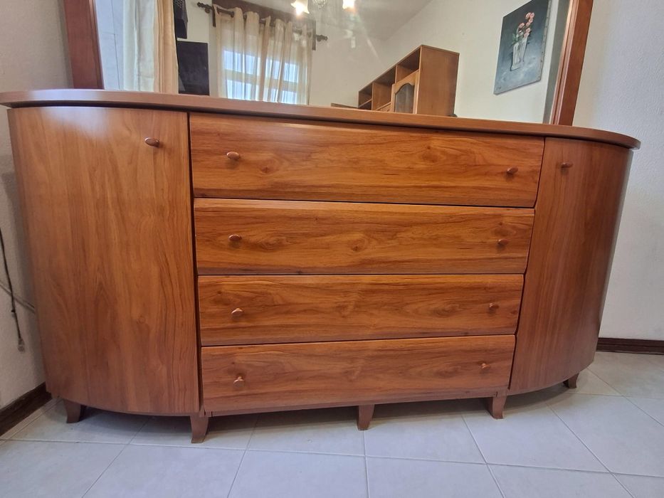 Mobilia de sala em pinho