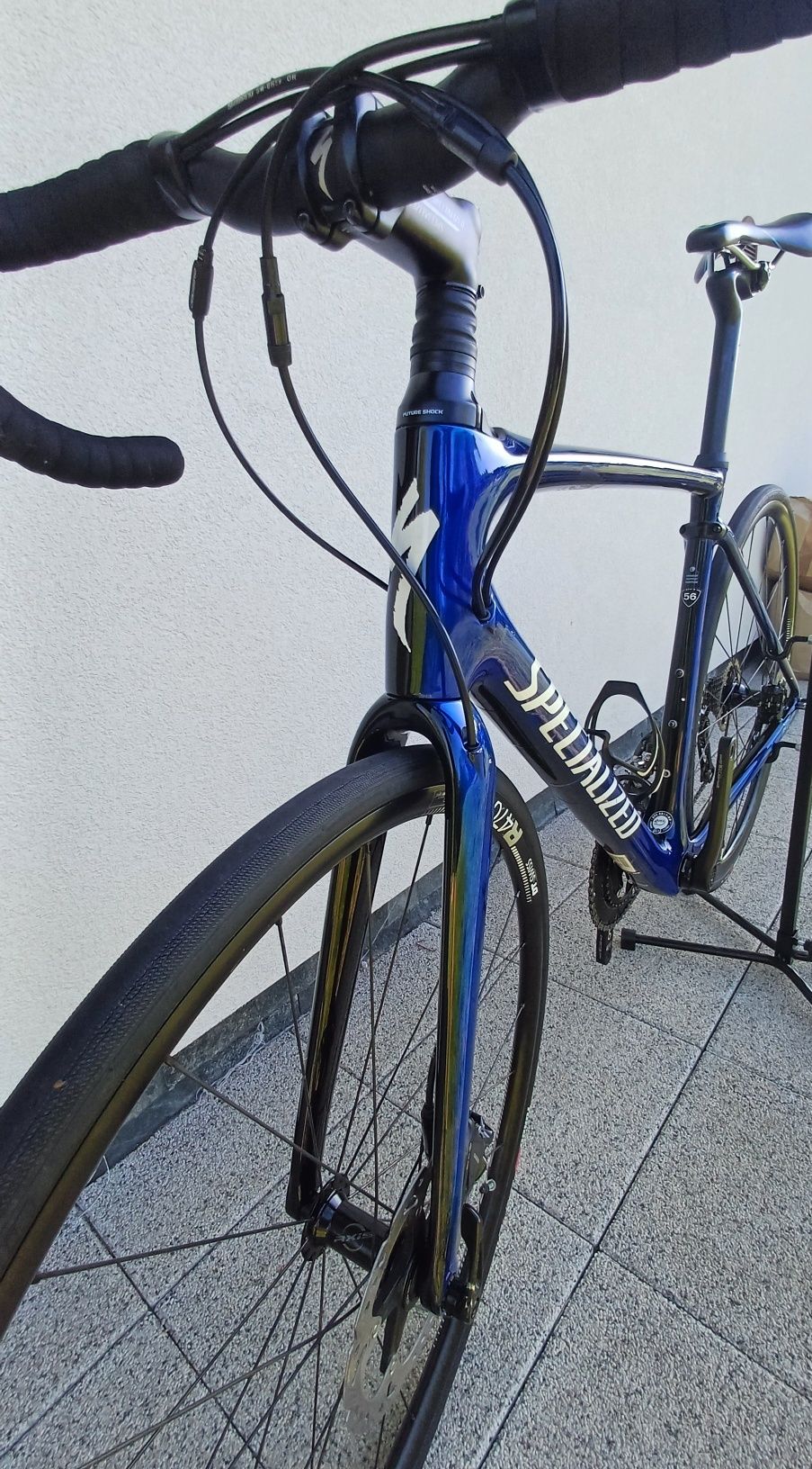Rower szosowy Specialized karbon r. 56 ultegra
2/11 DT swis