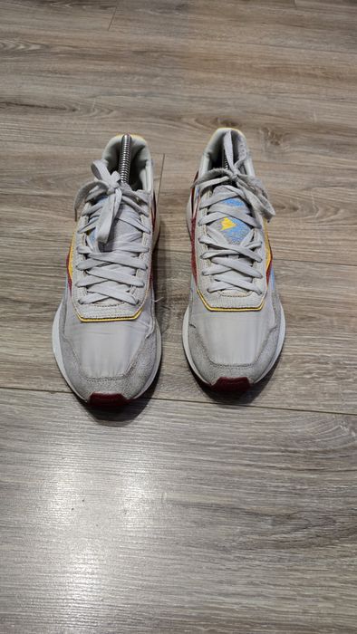 Продам кросівки Reebok CL Legacy AZ