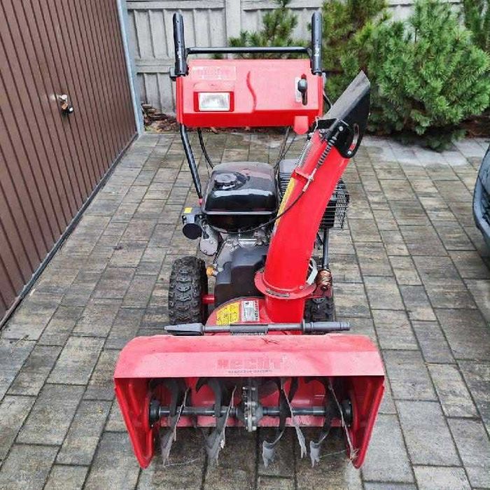Spalinowa odśnieżarka Hecht 9628 SE
