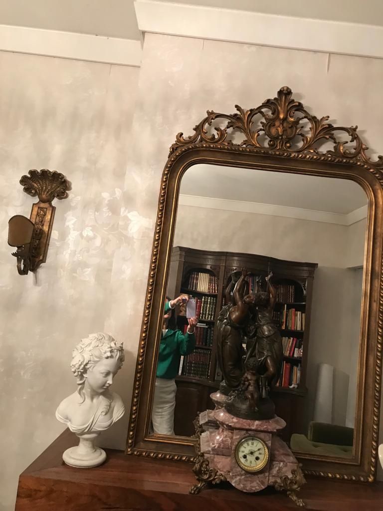 Espelho vintage de grandes dimensões com moldura em talha dourada