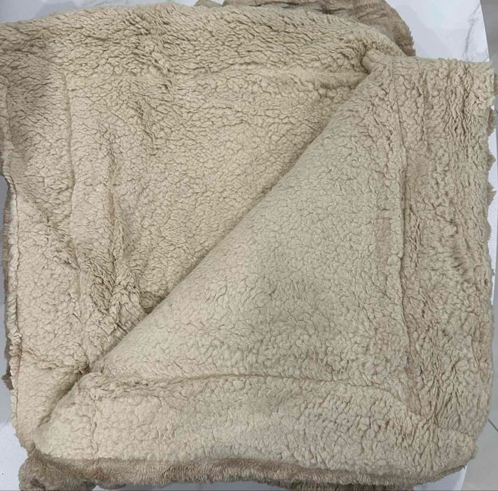 Двостороннє приємні мʼякі пледики на "Овчині" «Королівський Шарпей»