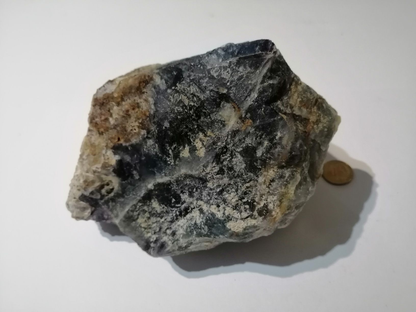 Naturalny kamień Fluoryt w formie surowych brył nr 7