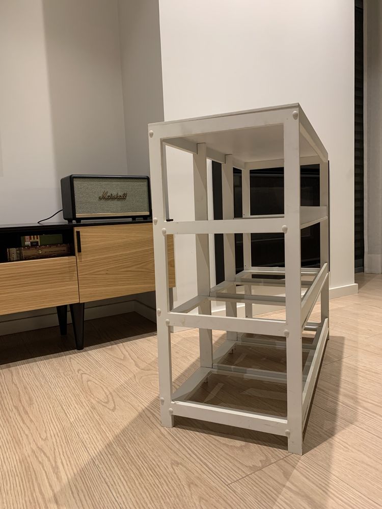 Móvel Branco Interior ou Exterior Com opção de arrumos