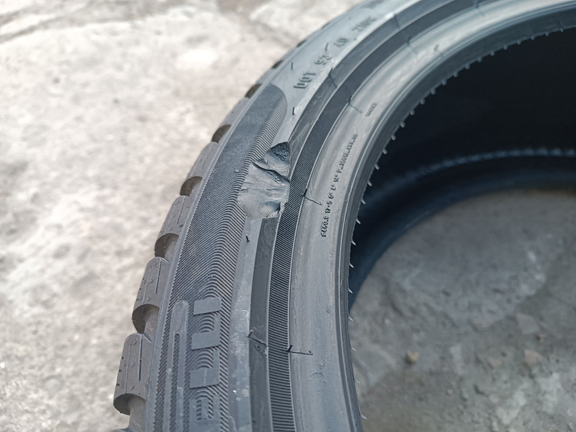 Sprzedam Oponę pojedyńczą 225/40 r18 Pirelli