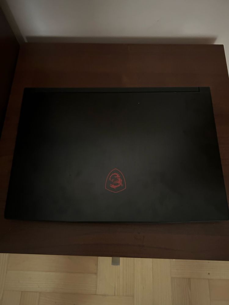 Laptop MSI GF63 Thin 11UC