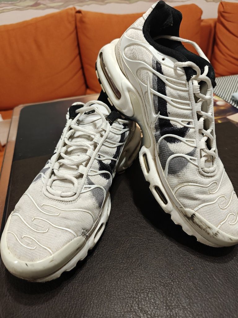 Кросівки оригінал, 46розмір,б/у Nike Air Max Plus Tn,30см.устілка