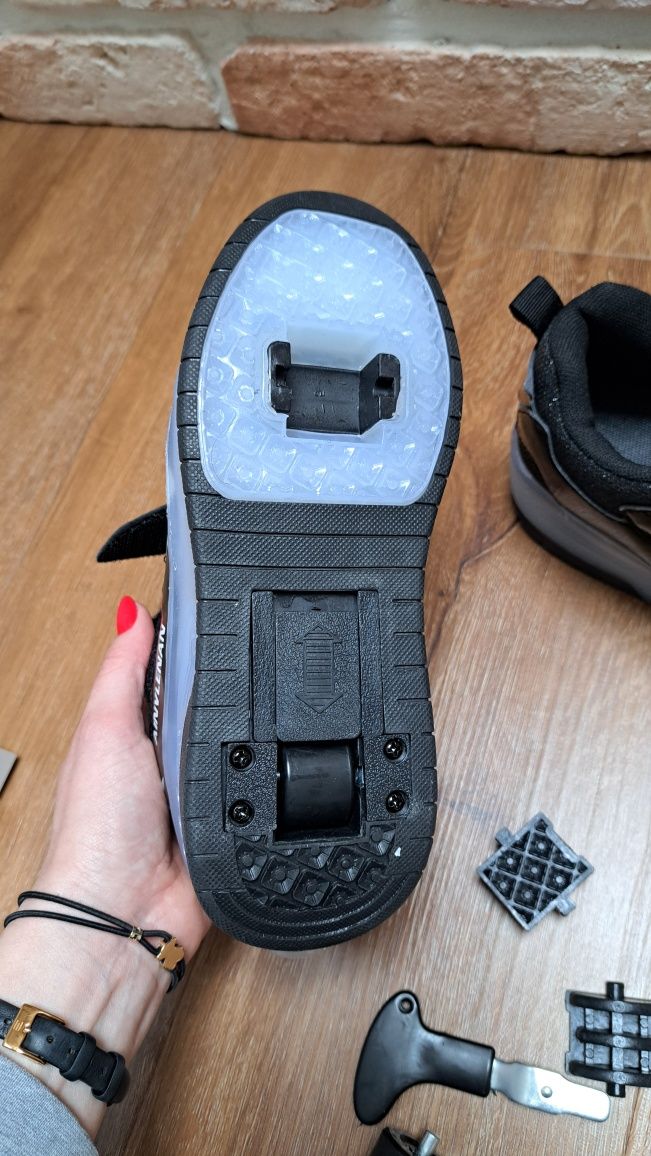 Buty rolki led rozmiar 36 nowe