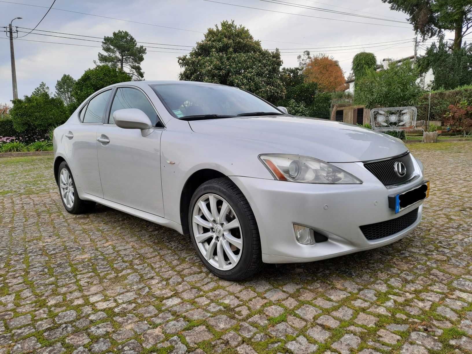 Lexus IS 220D ---Particular---