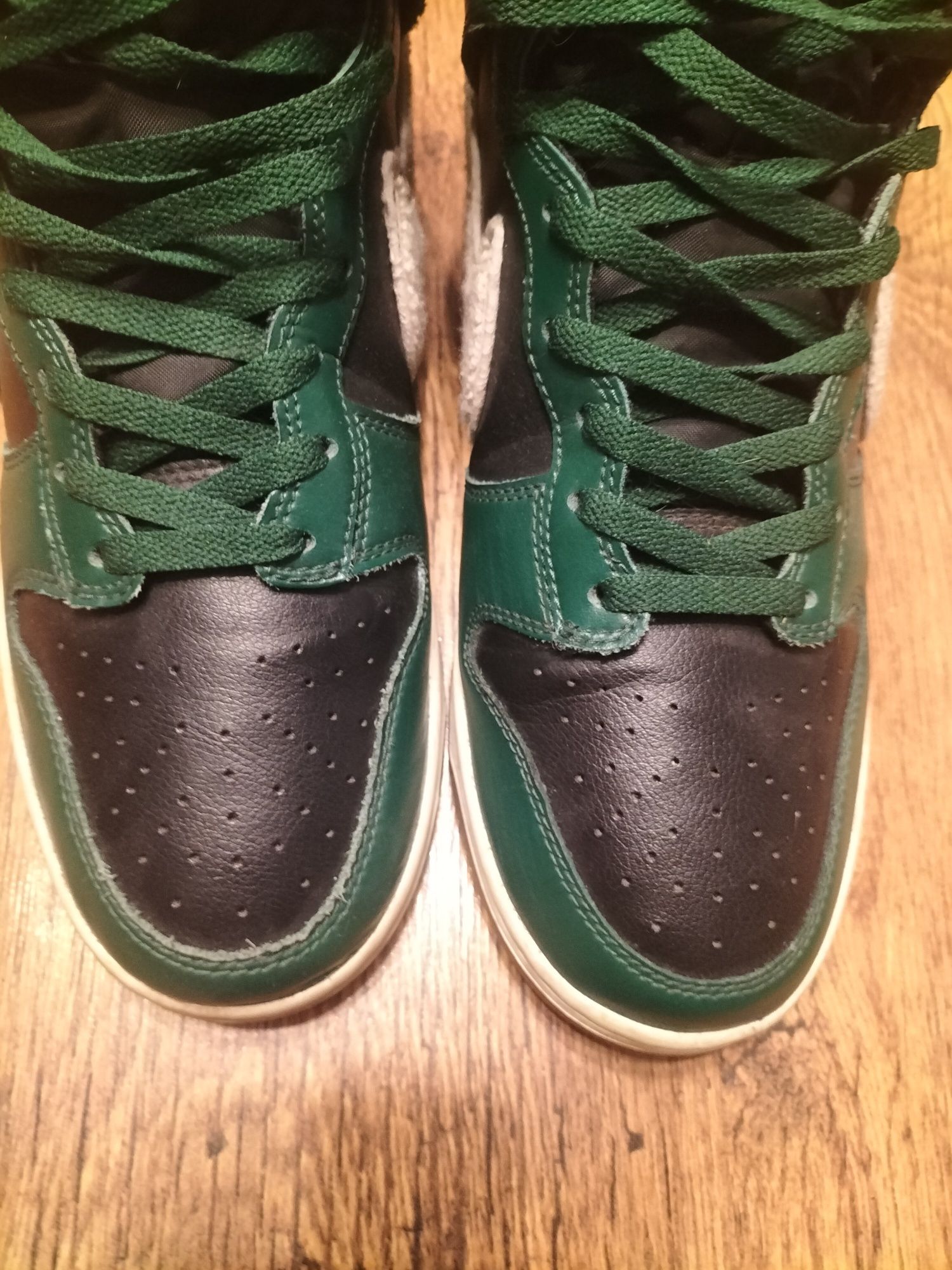 Nike Dunk High Retro