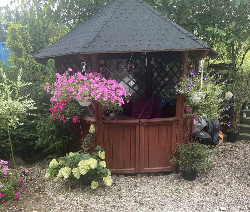 Altana ogrodowa sześciokątna