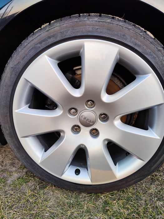 Alufelgi 18 + opony Audi A4 B8 + stalówki 18+opony