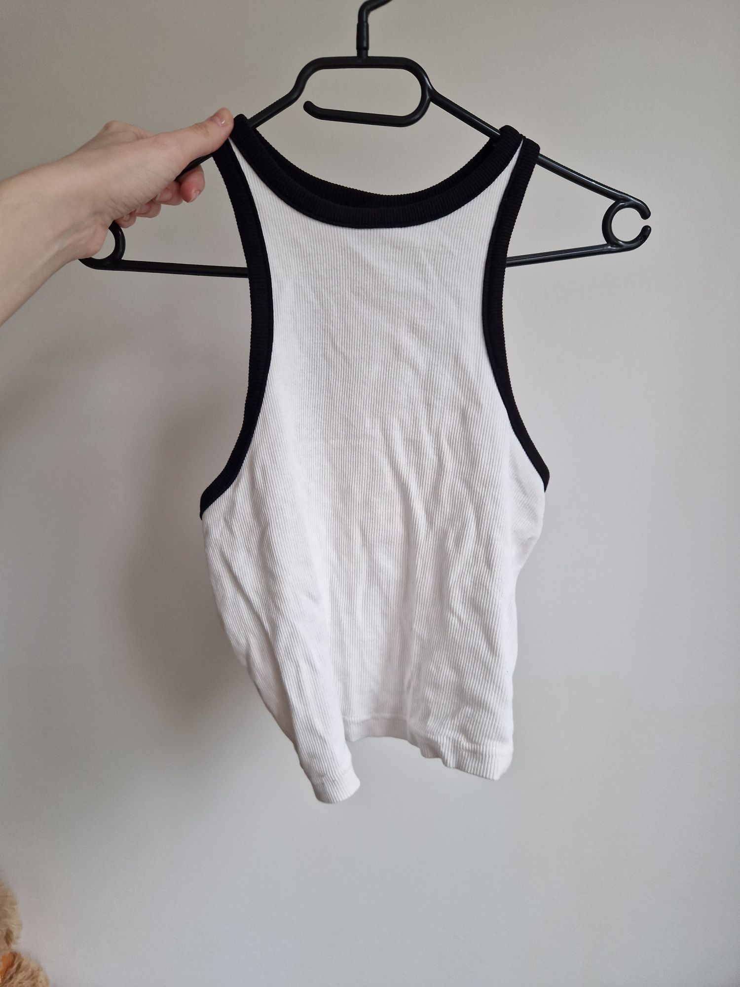 Bawełniany, prążkowany top, h&m, crop top, biały z mocnymi wycięciami,