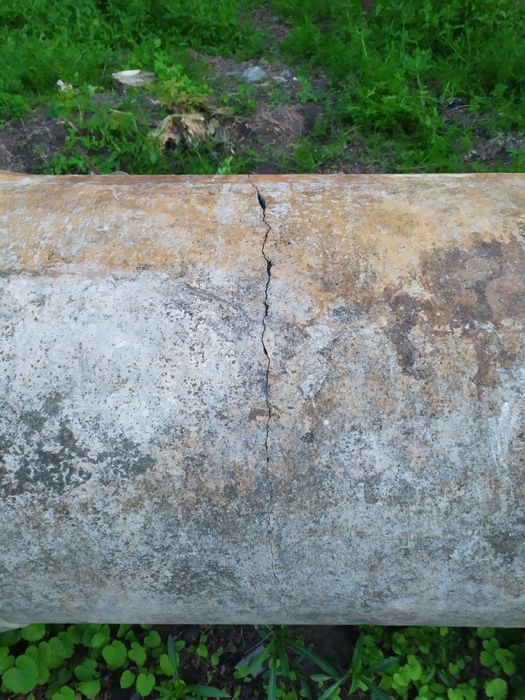 Труба залізобетонна