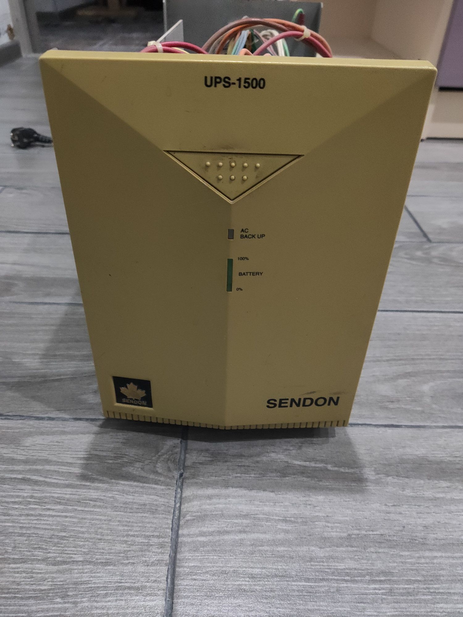 Безперебійники SENDON UPS-1500W,Gresso K800VA,FSP ep-650.