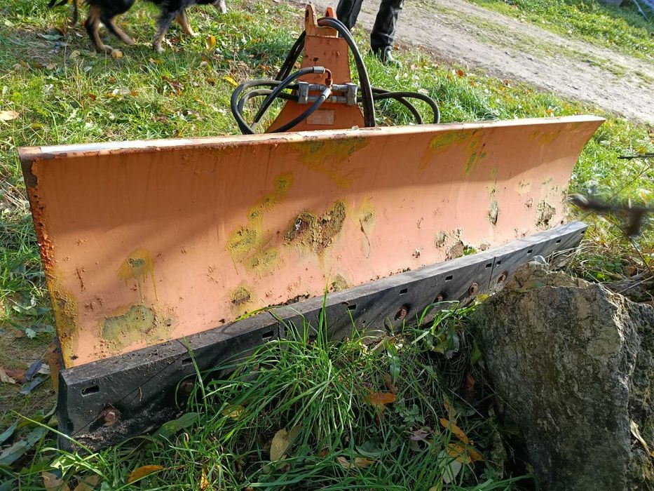 Sprzedam pług do śniegu T 217