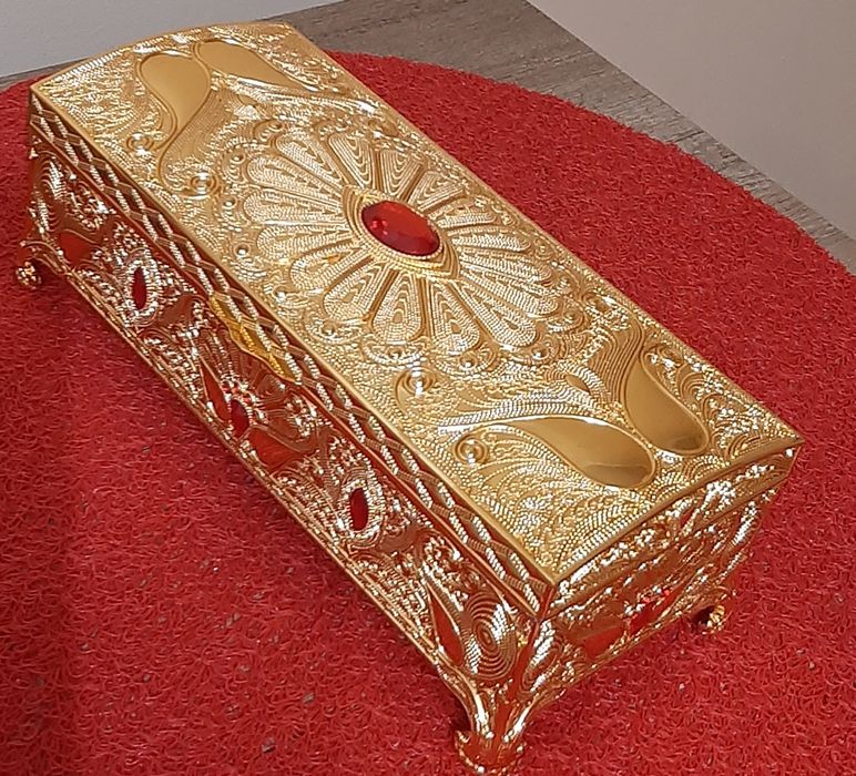 Duza skrzynia skarbów