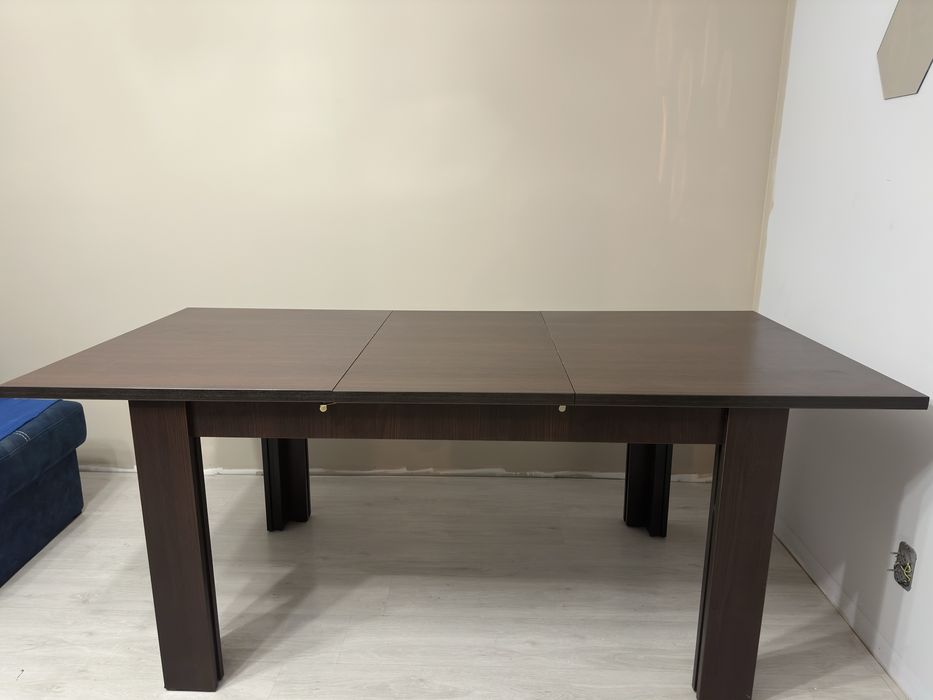 Stół do jadalni WENGE – rozkładany, solidny, stan dobry