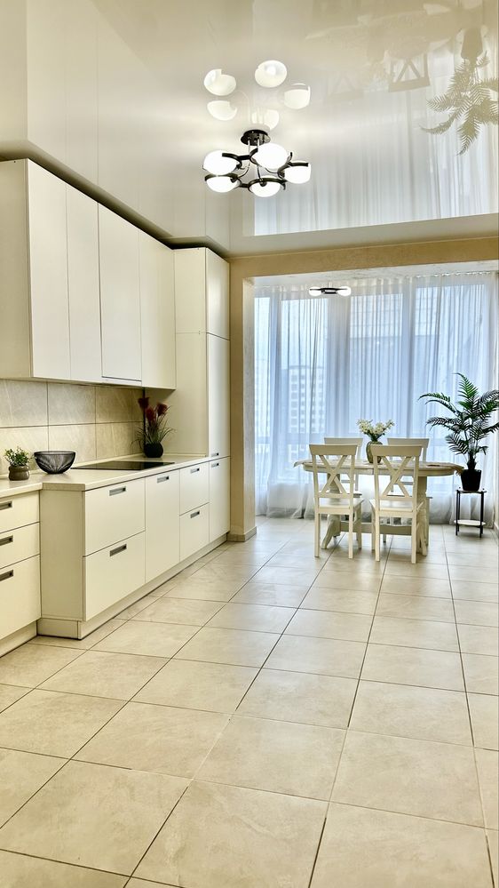 Затишна 3 кімнатна квартира з ремонтом в ЖК Іділіка за 97000$