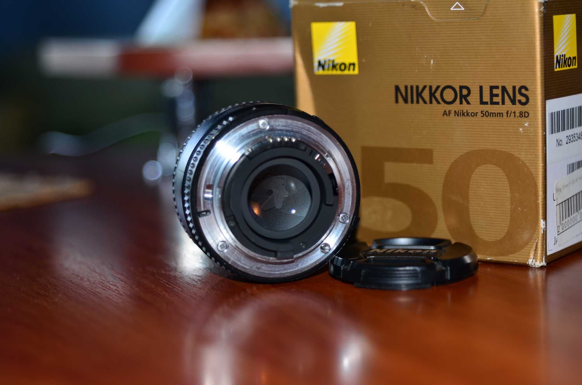 Объектив Nikon Nikkor 50мм f/1.8D !