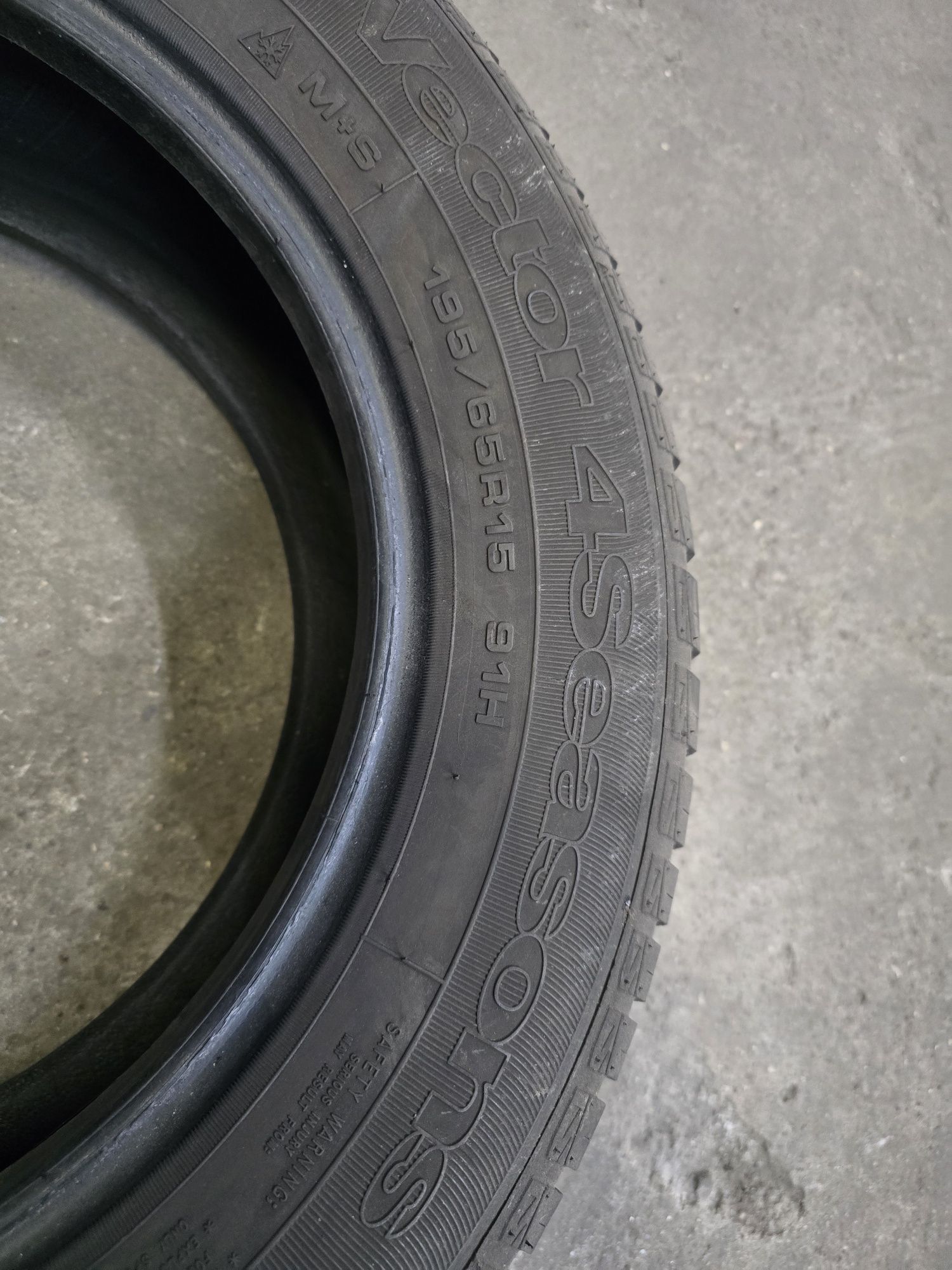 195/65 r15 91H Goodyear Vector 4Seasons 1szt