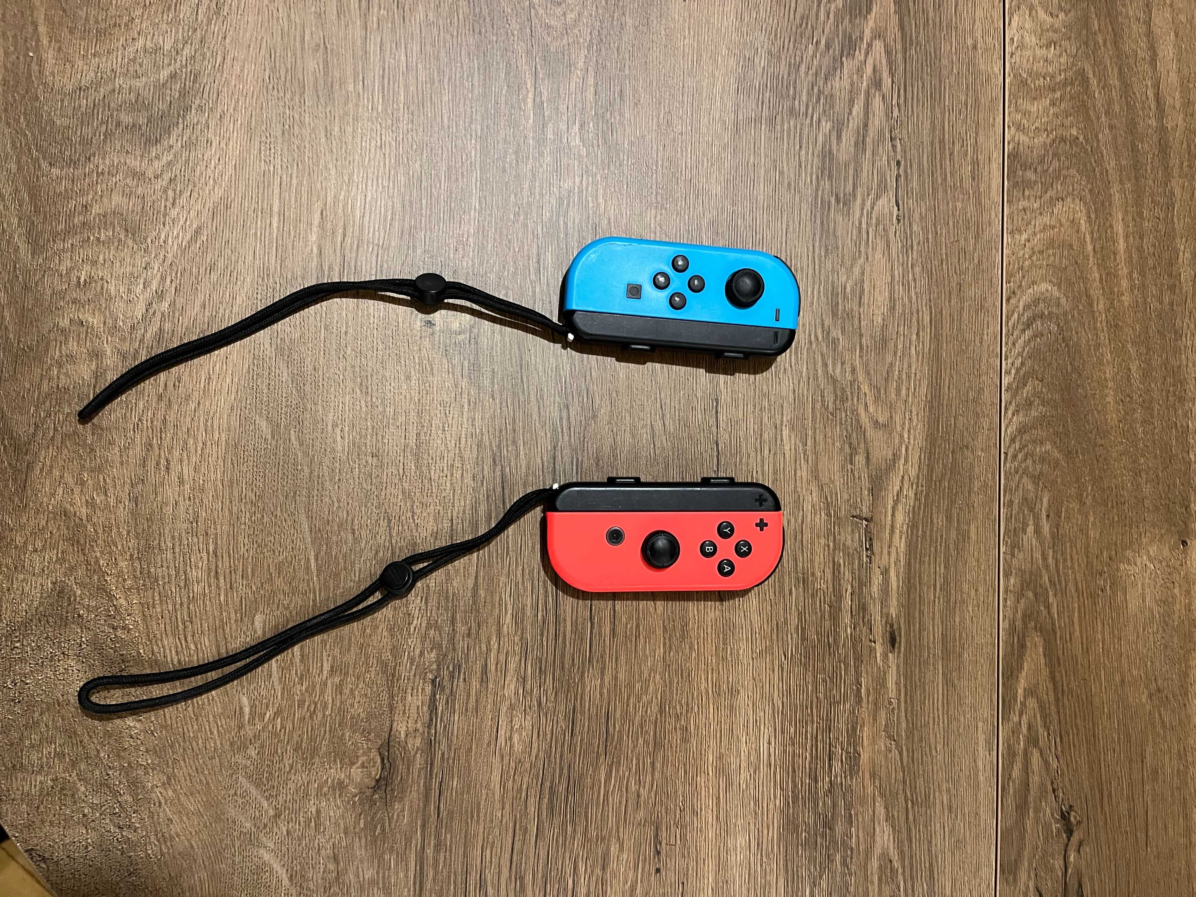 Nintendo Switch V1 / dodatkowe joycony + etui