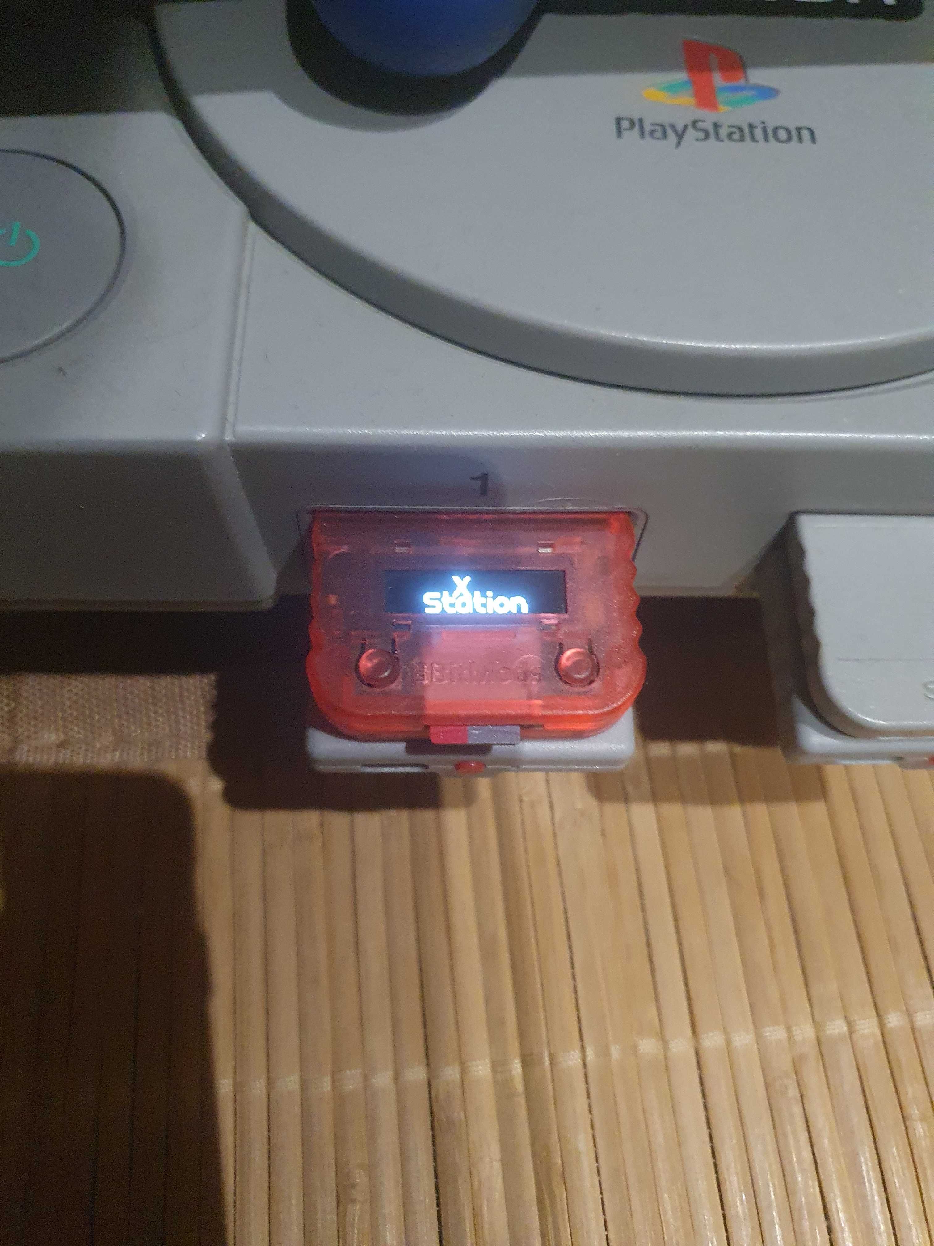 8BitMods MemCard PRO for PS1 and PS2 (Red Frost)
