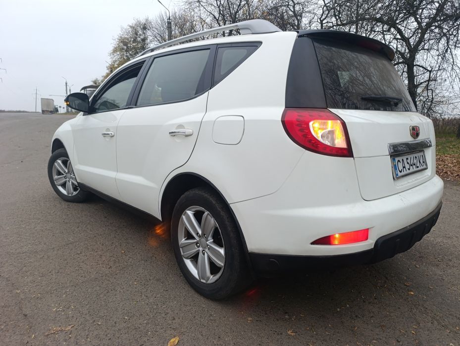 Срочно недорого geely emgrand x7