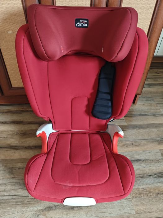 Автокрісло Britax-Romer Kidfix XP Від 3 до 12 років (15–36 кг)