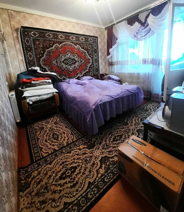 HE S4 Продам 3 комнатную квартиру метро Роганский ж/м ул. Луи Пастера